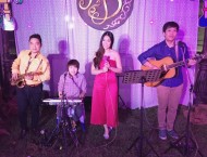 ภาพ คุณโชติลักษณ์ หอประชุม สนามกีฬาเฉลิมพระเกียรติ  คลอง6