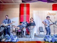 ภาพ คุณต้น และ คุณเนย