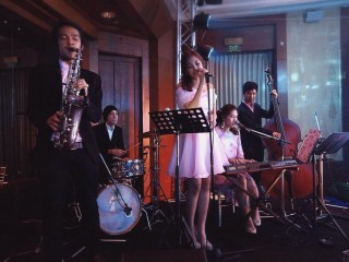 งานแต่งคุณชัยเลิศ โรงแรมเพนนินซูล่า กรุงเทพฯ Screen Shot