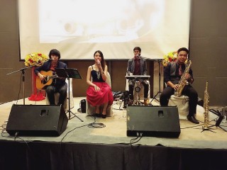 เลี้ยงลูกค้า vietjet air Screen Shot