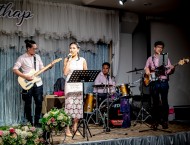 ภาพ wedding band  เรือนนพเก้า
